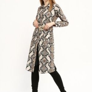 Hijabi friendly light leopard Turkish dress